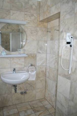 Imagen de la habitación del Hotel Villa Am Park, Bad T&ouml;lz. Foto 12