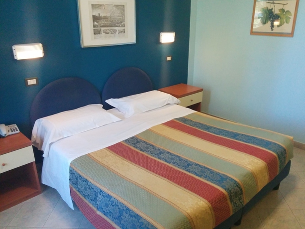 Imagen de la habitación del Hotel Villa Ambra. Foto 12