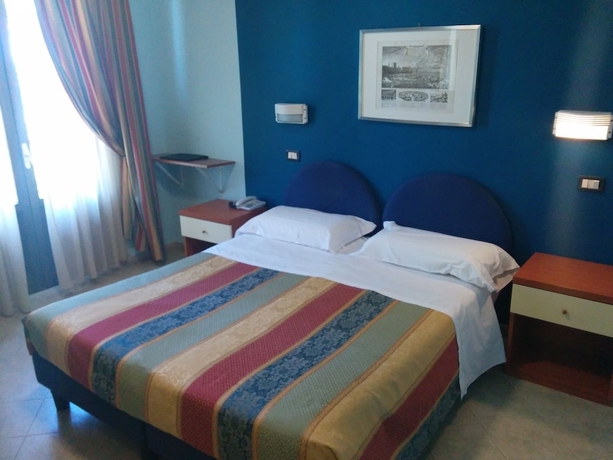 Imagen de la habitación del Hotel Villa Ambra. Foto 13