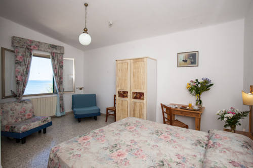 Imagen de la habitación del Hotel Villa Ambra, Giannella. Foto 9