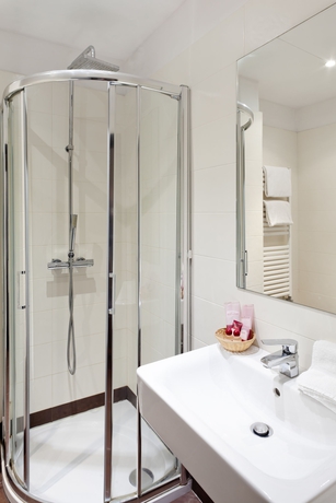 Imagen de la habitación del Hotel Villa Ambrosina. Foto 10