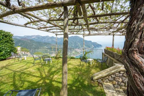 Imagen de la habitación del Hotel Villa Amore. Foto 4