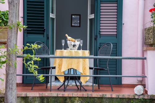 Imagen de la habitación del Hotel Villa Amore. Foto 6