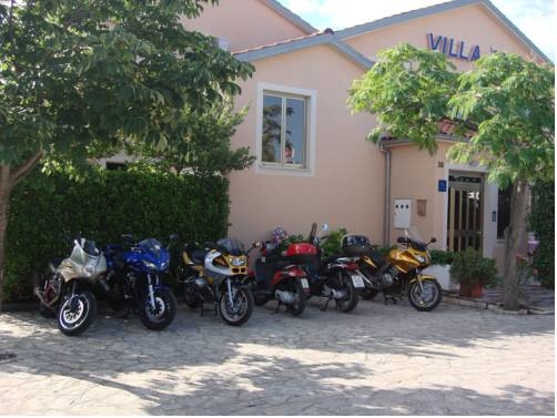 Imagen general del Hotel Villa Ana, Krk. Foto 4