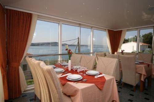 Imagen general del Hotel Villa Ana, Seget Donji. Foto 14