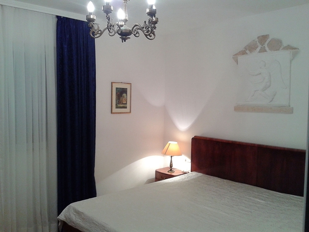 Imagen de la habitación del Hotel Villa Angel. Foto 3
