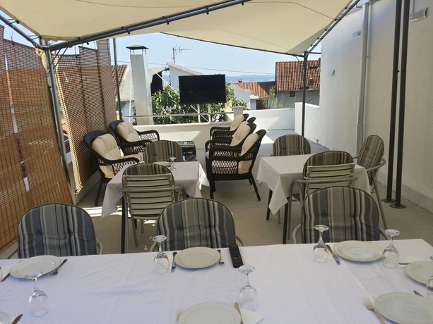 Imagen del bar/restaurante del Hotel Villa Angela, Split. Foto 6