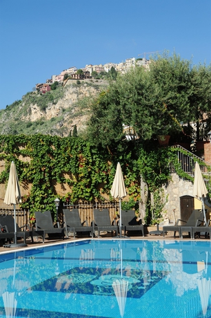 Imagen de la piscina del Hotel Villa Angela, Taormina . Foto 7
