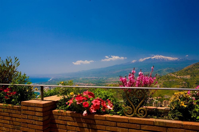 Imagen de los exteriores del Hotel Villa Angela, Taormina . Foto 6