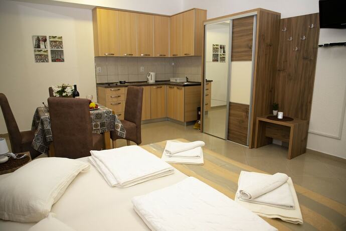 Imagen de la habitación del Hotel Villa Angelina, Becici. Foto 16