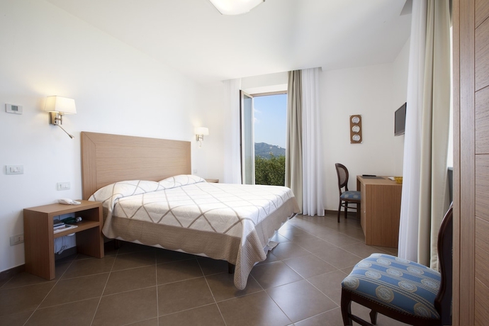 Imagen de la habitación del Hotel Villa Angelina, Massa Lubrense. Foto 15