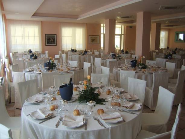 Imagen del bar/restaurante del Hotel Villa Aniana. Foto 5