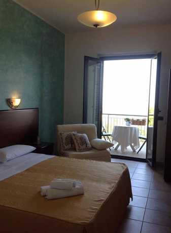 Imagen de la habitación del Hotel Villa Aniana. Foto 12
