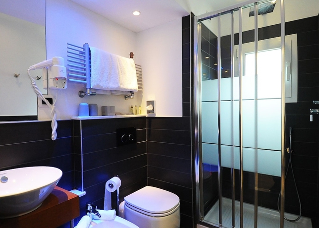 Imagen de la habitación del Hotel Villa Anita. Foto 11