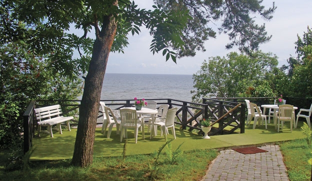 Imagen del bar/restaurante del Hotel Villa Anna, Apsuciems. Foto 2