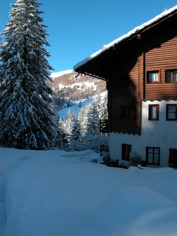 Imagen de los exteriores del Hotel Villa Anna Maria. Foto 9