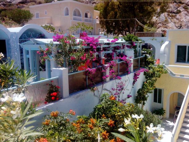 Imagen de los exteriores del Hotel Villa Anneta. Foto 11