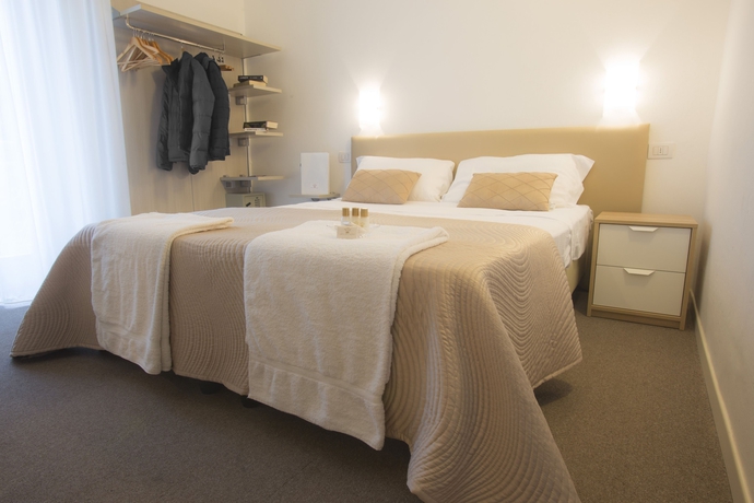 Imagen de la habitación del Hotel Villa Anthea. Foto 5