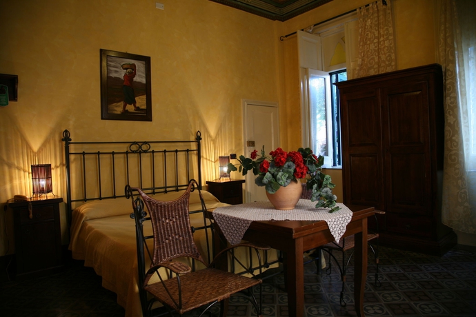 Imagen de la habitación del Hotel Villa Antica. Foto 4