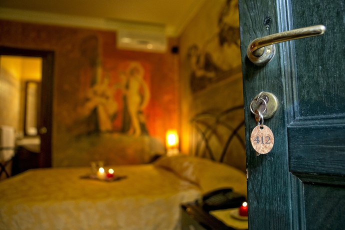 Imagen de la habitación del Hotel Villa Antica. Foto 8