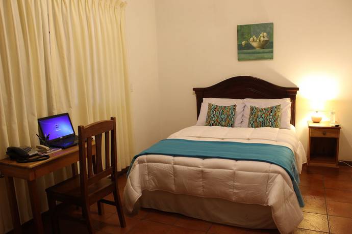Imagen de la habitación del Hotel Villa Antigua, San Salvador. Foto 16