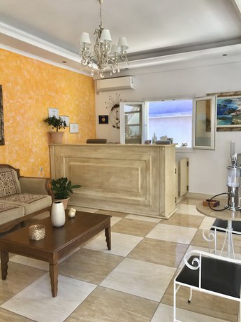 Imagen de los interiores del Hotel Villa Antonis, Maras. Foto 20