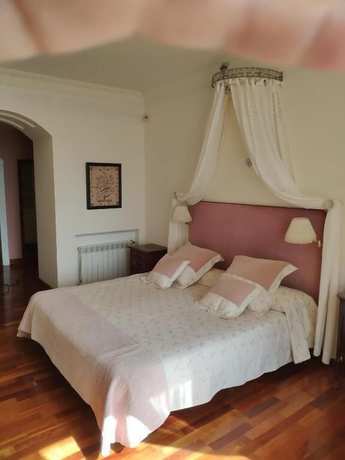 Imagen de la habitación del Hotel Villa Antumalal. Foto 11