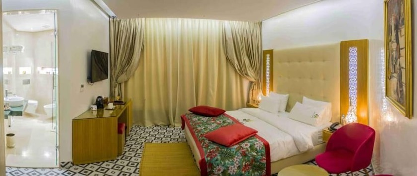 Imagen de la habitación del Hotel Villa Aralia. Foto 7