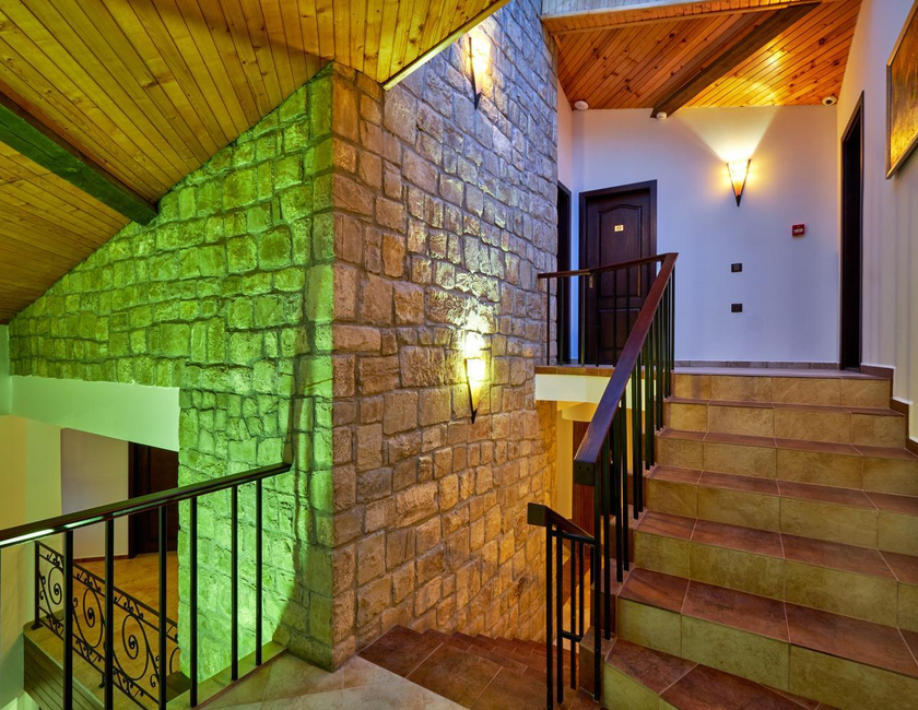 Imagen general del Hotel Villa Arbanashki Han. Foto 11