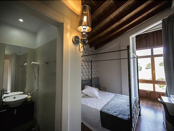 Imagen de la habitación del Hotel Villa Arce. Foto 7