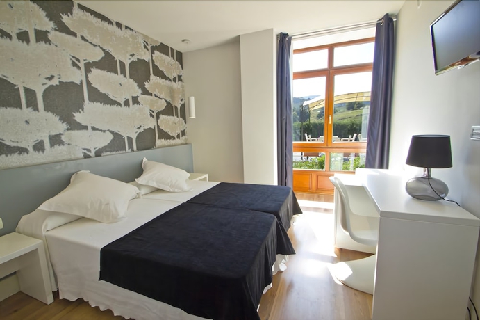 Imagen de la habitación del Hotel Villa Arce. Foto 9