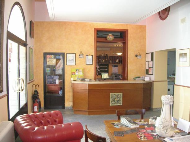 Imagen de los interiores del Hotel Villa Archirafi. Foto 11