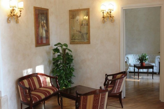 Imagen general del Hotel Villa Ariccia. Foto 9