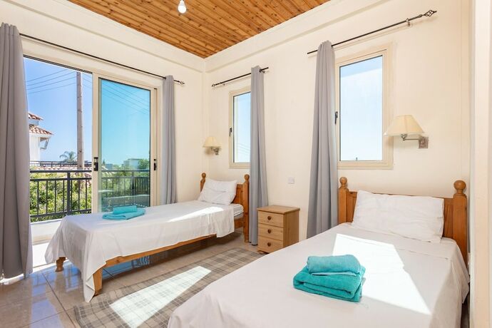 Imagen general del Hotel Villa Aristotle in Peyia. Foto 13