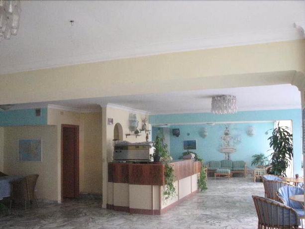 Imagen del bar/restaurante del Hotel Villa Athena. Foto 6