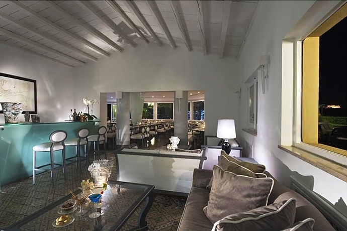 Imagen del bar/restaurante del Hotel Villa Athena. Foto 8