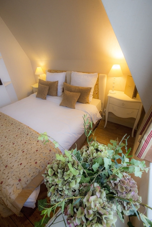 Imagen de la habitación del Hotel Villa Augeval and Spa. Foto 4