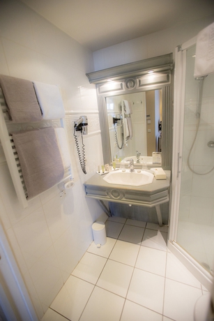 Imagen de la habitación del Hotel Villa Augeval and Spa. Foto 7