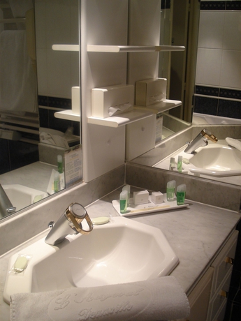 Imagen de la habitación del Hotel Villa Augeval and Spa. Foto 9