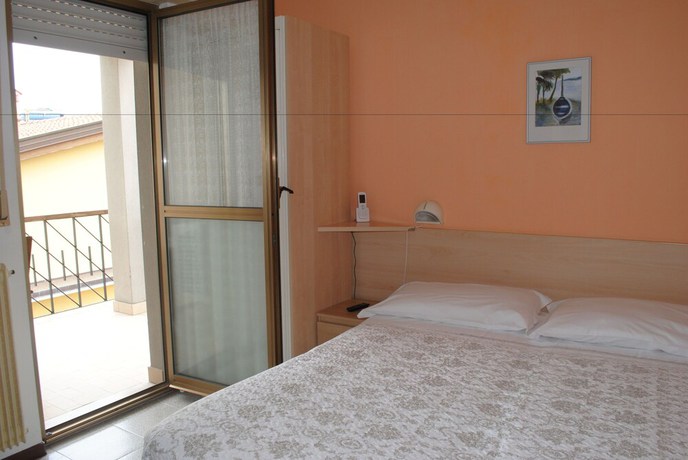 Imagen de la habitación del Hotel Villa Augusta, Grado. Foto 11