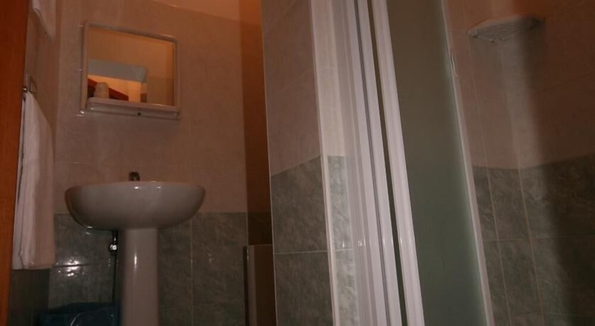Imagen de la habitación del Hotel Villa Augusta, Grado. Foto 17