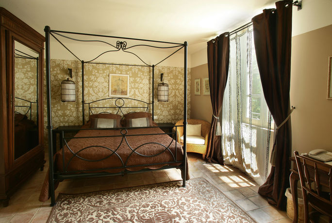 Imagen del bar/restaurante del Hotel Villa Augusta, Saint-Paul-Trois-Chateaux. Foto 7