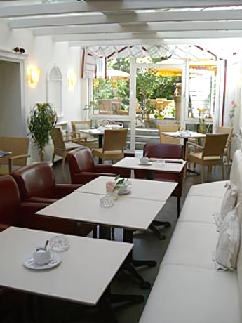 Imagen del bar/restaurante del Hotel Villa Auguste Viktoria. Foto 4