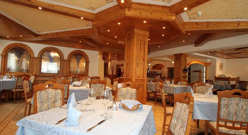Imagen del bar/restaurante del Hotel Villa Aurora, Col. Foto 3