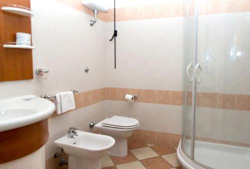 Imagen de la habitación del Hotel Villa Aurora, Latina. Foto 10