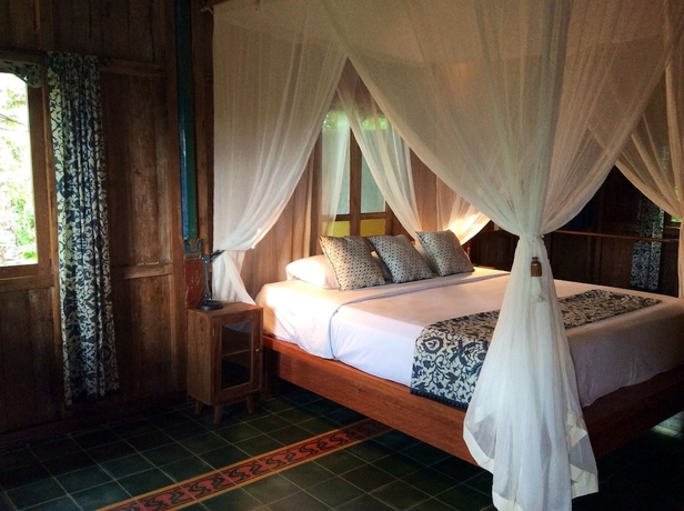 Imagen de la habitación del Hotel Villa Awang Awang. Foto 4