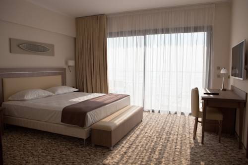 Imagen de la habitación del Hotel Villa Azur, VILLENEUVE-LOUBET. Foto 12