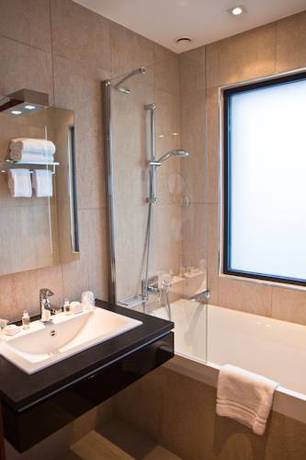 Imagen de la habitación del Hotel Villa Azur, VILLENEUVE-LOUBET. Foto 14