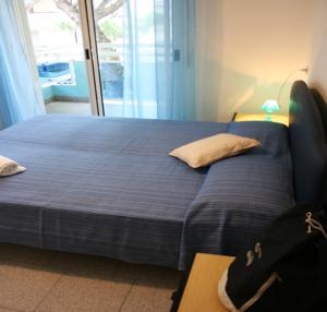 Imagen de la habitación del Hotel Villa Azzurra Appartamenti. Foto 5