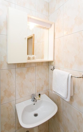 Imagen de la habitación del Hotel Villa Babilon. Foto 12